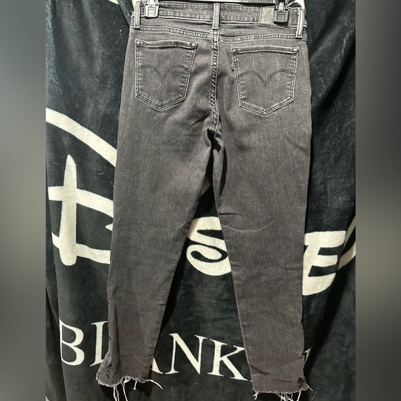 Levi’s 711 skinny jeans 👖👖👖 - Picture 5 of 5